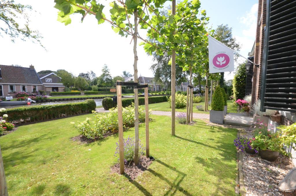 Bed and Breakfast Bloemenhoeve Birdaard Exteriér fotografie