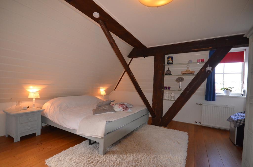 Bed and Breakfast Bloemenhoeve Birdaard Exteriér fotografie