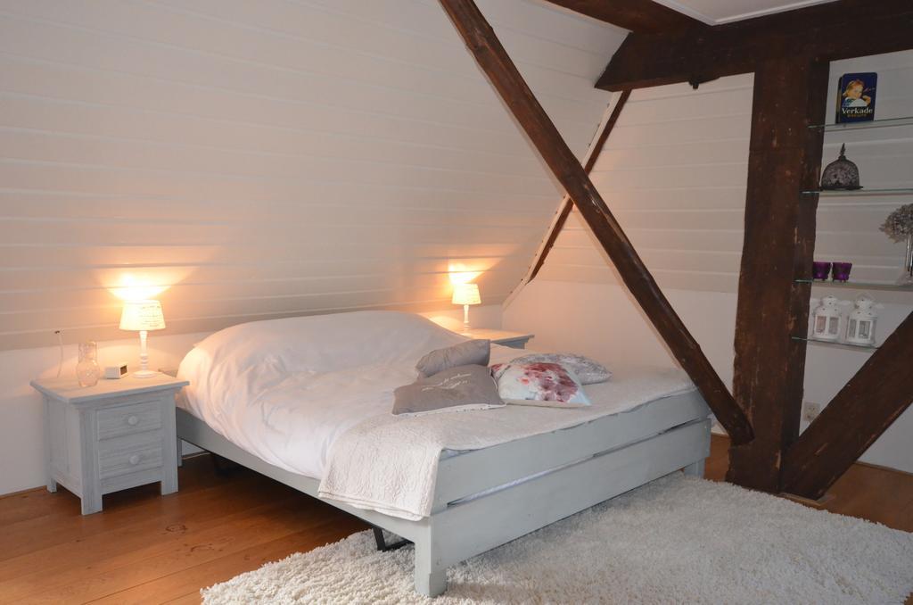 Bed and Breakfast Bloemenhoeve Birdaard Exteriér fotografie