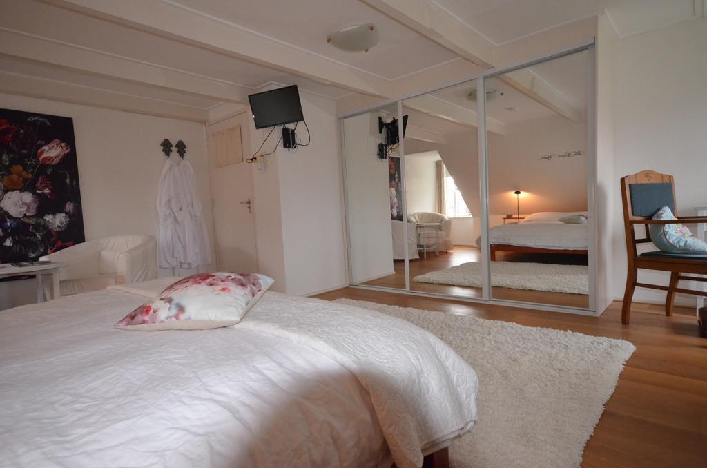 Bed and Breakfast Bloemenhoeve Birdaard Exteriér fotografie